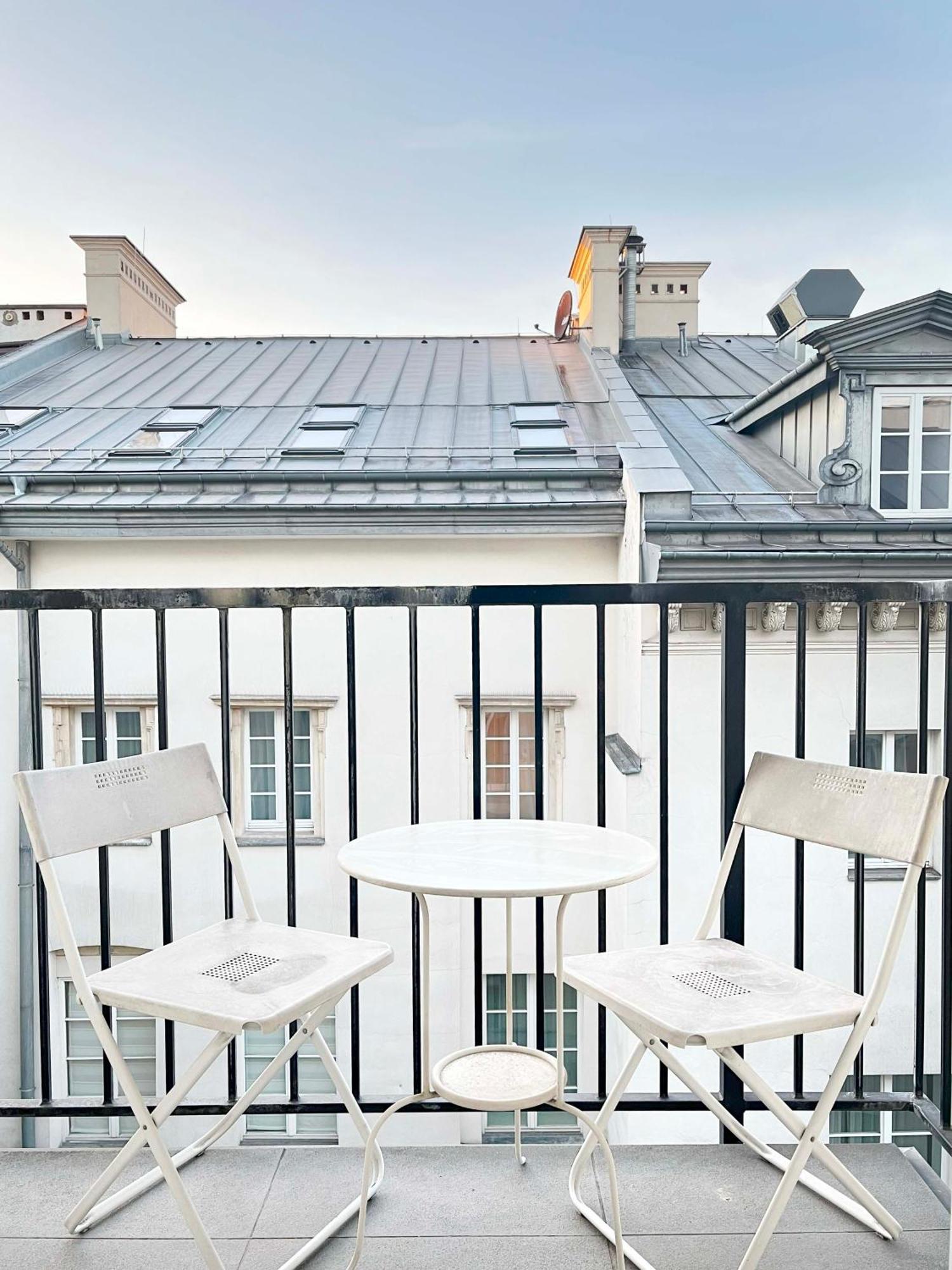 Welcoming With Bedrooms And Air Conditioning, Center Appartement