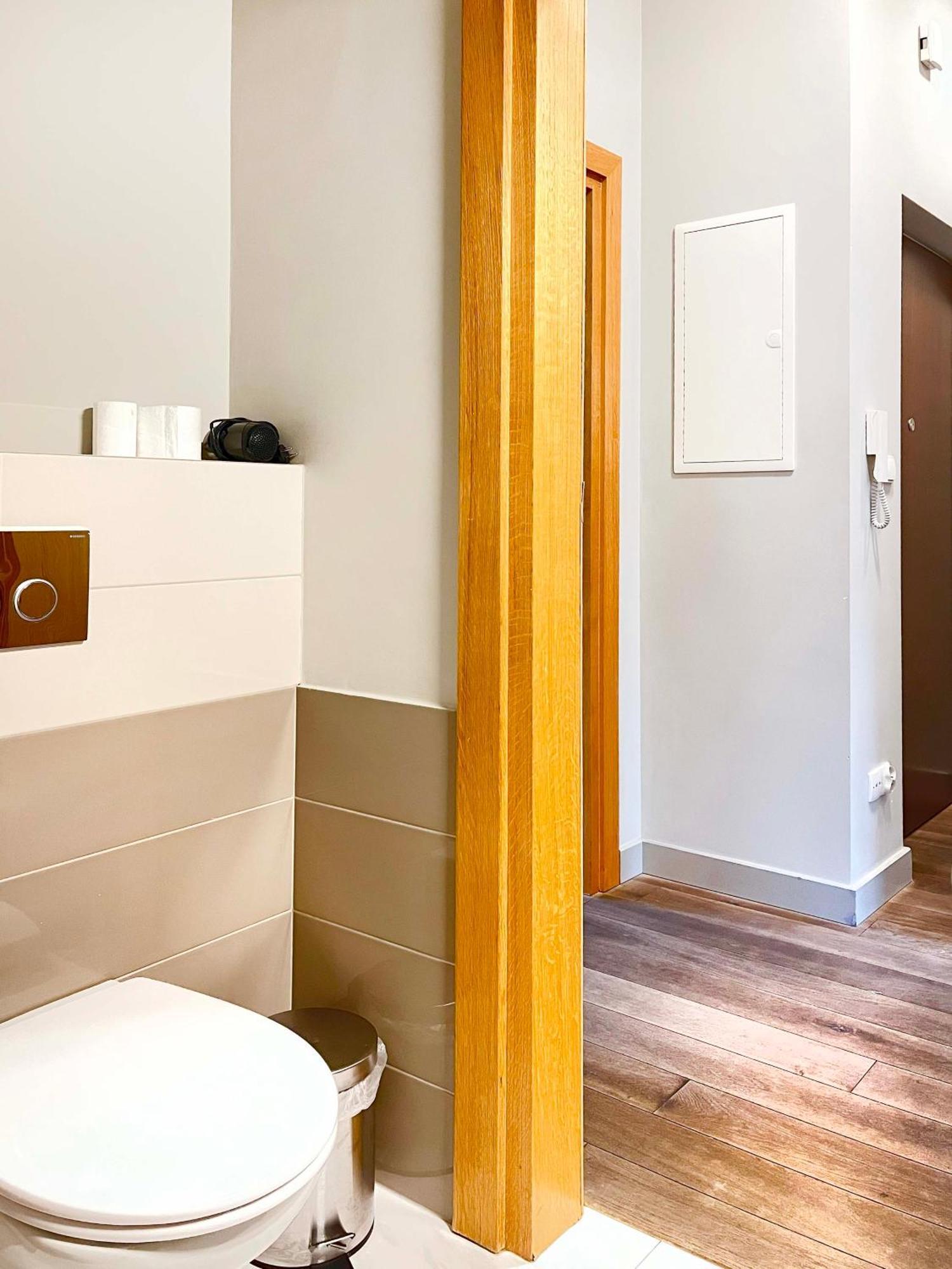 Welcoming With Bedrooms And Air Conditioning, Center Apartment Krakau